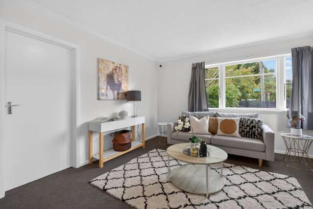 1 Hine Road Wainuiomata_3