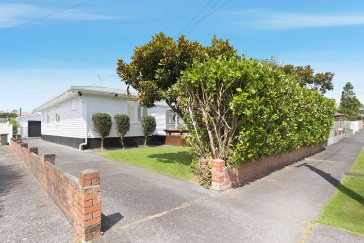 9 Meredith Street Blockhouse Bay_1