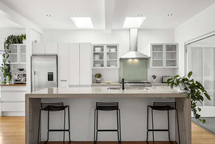 165 Vauxhall Road Narrow Neck_6