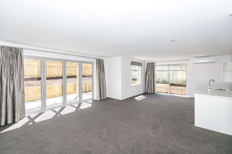 3/1 Hibiscus Avenue Hamilton Lake_2