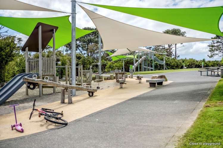 24 Marine Garden Crescent Beachlands_24