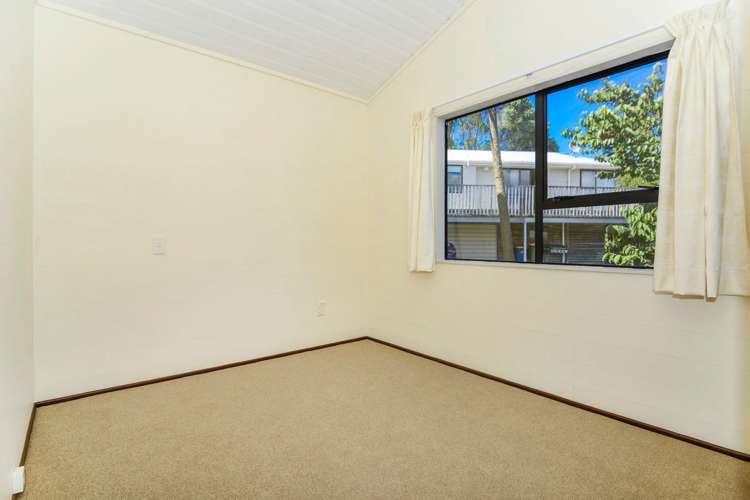 2/123 Spinella Drive Bayview_12