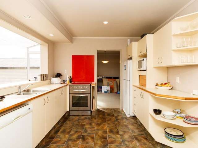 15 Rhodes Drive Kelvin Grove_4