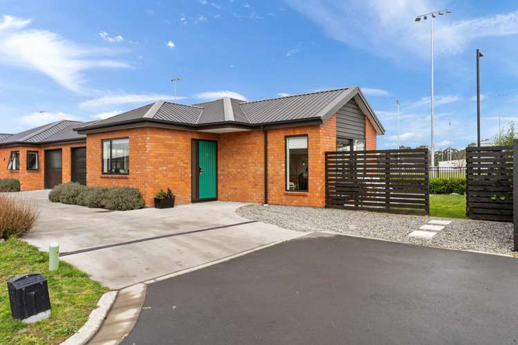 79 Hardingstone Drive_0