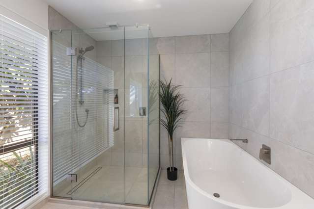 262 Pages Road Gleniti_1