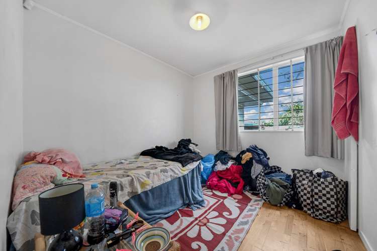 2/30 Coombe Avenue Otara_13