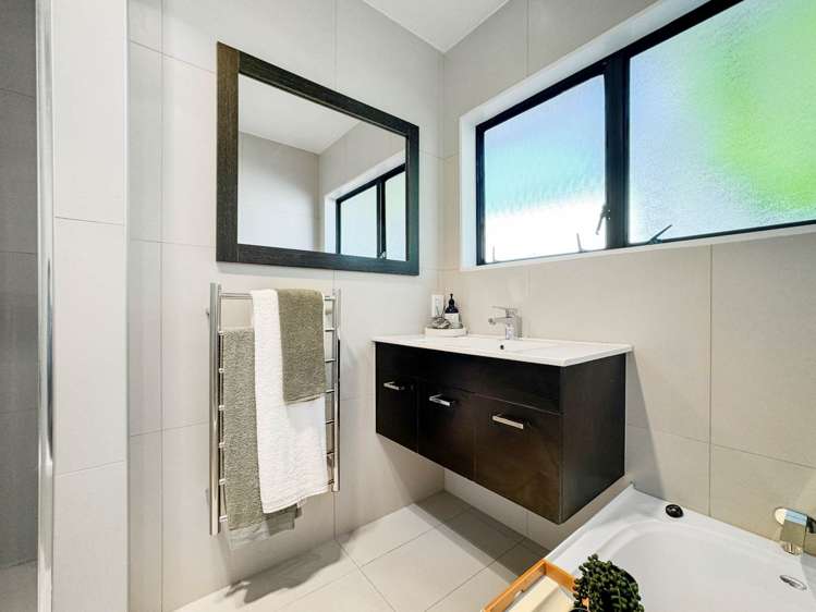 2/14 Abbotts Way Remuera_14