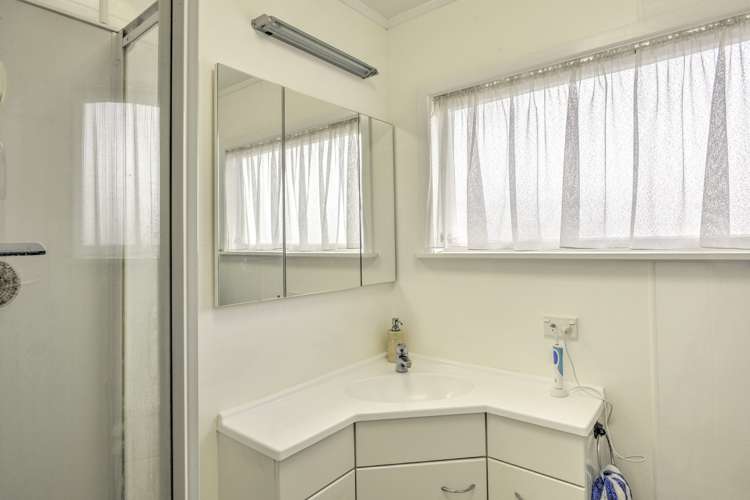 11 Fairbrother Street Carterton_12