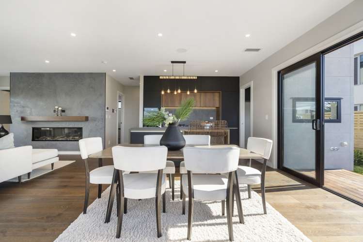 20 Beach Road Castor Bay_13