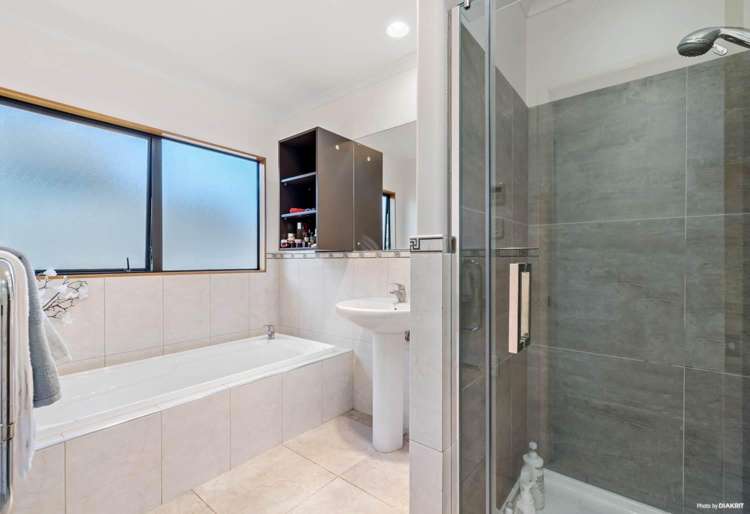 16 Maybole Drive 2318_12