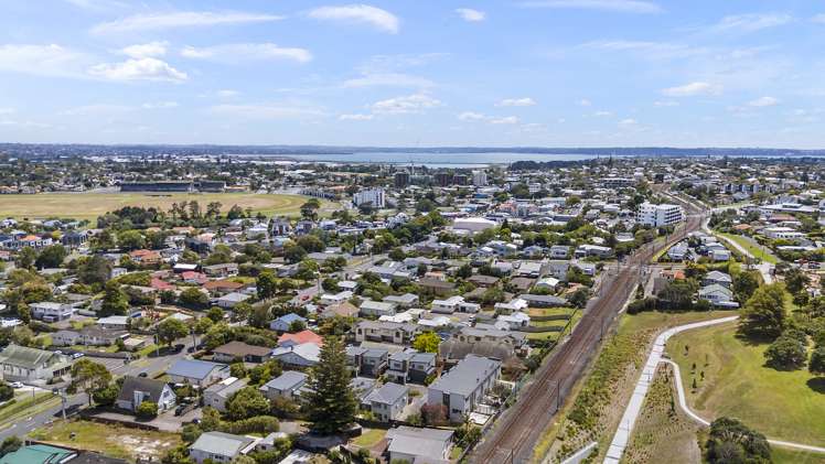 72e Saint Georges Road Avondale_30