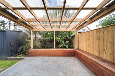 2 Pencarrow Street_2