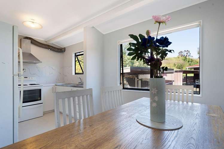 1/76 Chilcott Road Henderson_7