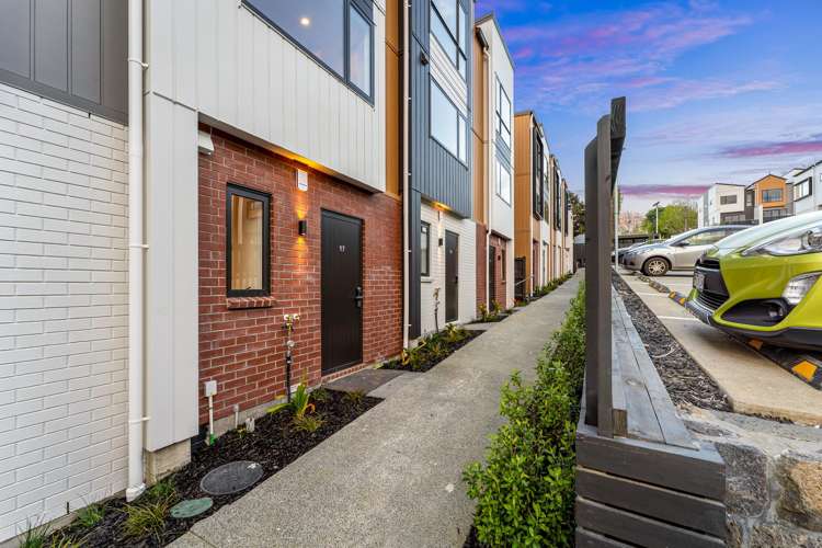 17,19,21 Don Oliver Lane Glen Eden_8