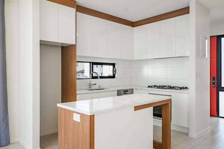 16 Tihema Lane Westgate_4