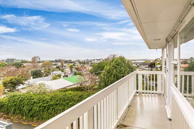 Entry Level Affordable 3 Bedroom Gem