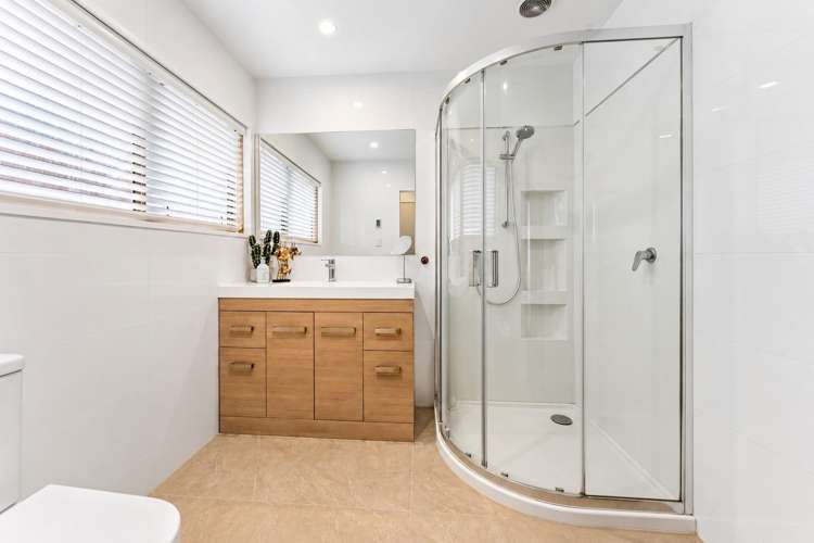 6 Durness Place Red Beach_18