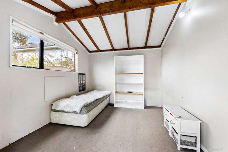 4027 Great North Road Glen Eden_14