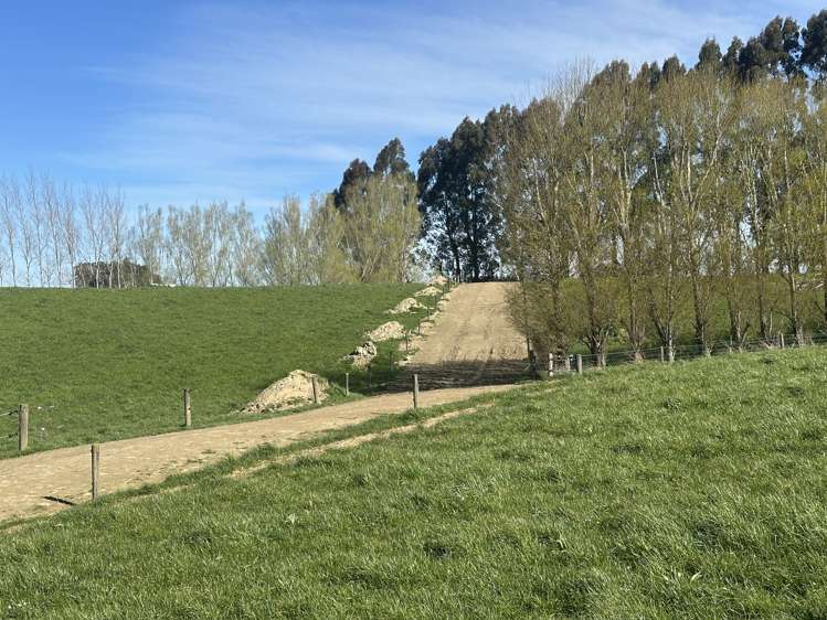 Hillend Road and Falla Burn Road Hillend_6