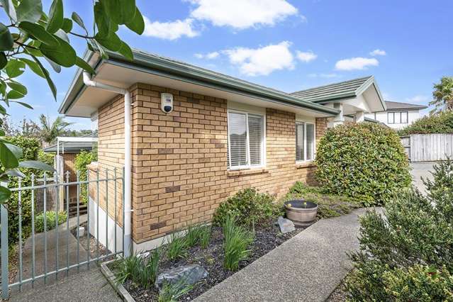 6 Rivervale Grove Stanmore Bay_3