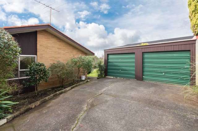 2/27 Glenmore Road Sunnyhills_3