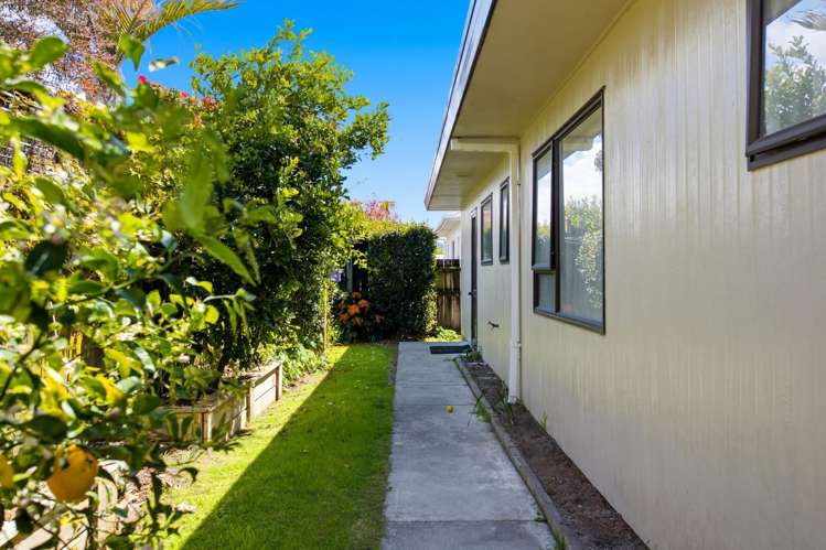 2 McBeth Drive Te Puke_12