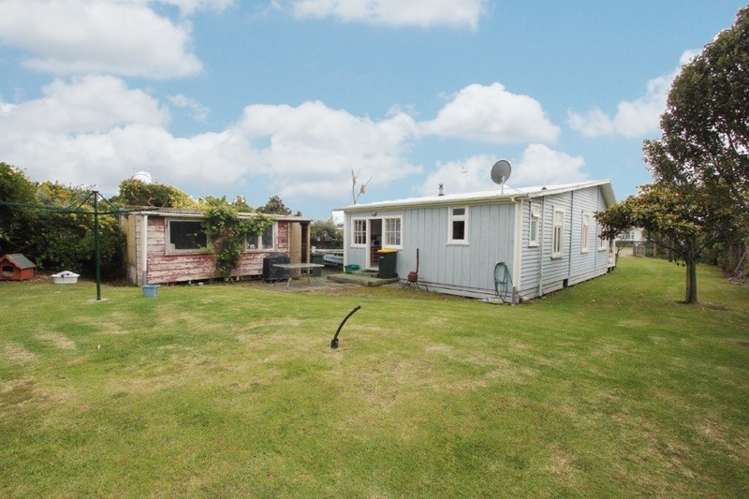 14 Shortt Street Foxton Beach_10