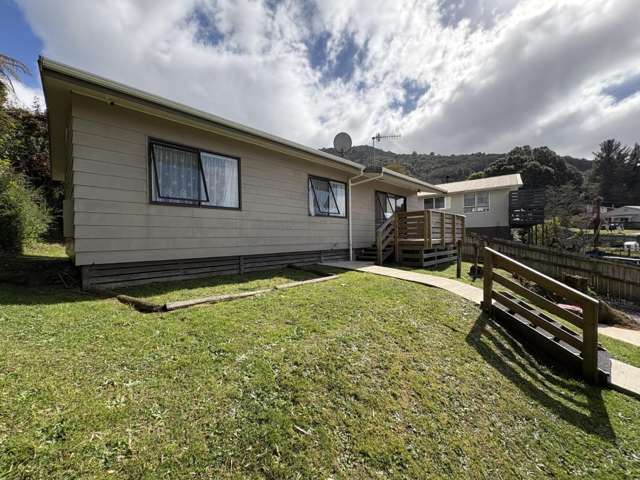 Fully Furnished Three Bedroom Western Heights