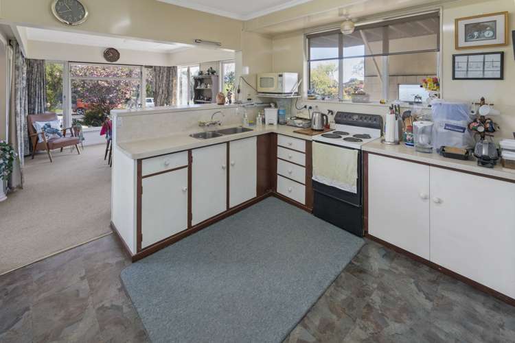 2 Fauchelle Avenue Richmond_11