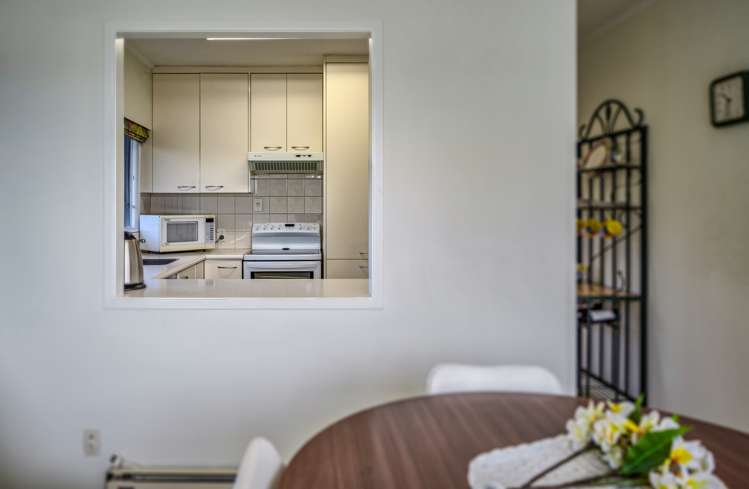 125 Reeves Road Pakuranga Heights_8