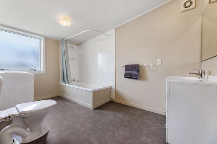 183 Bay View Road South Dunedin_15