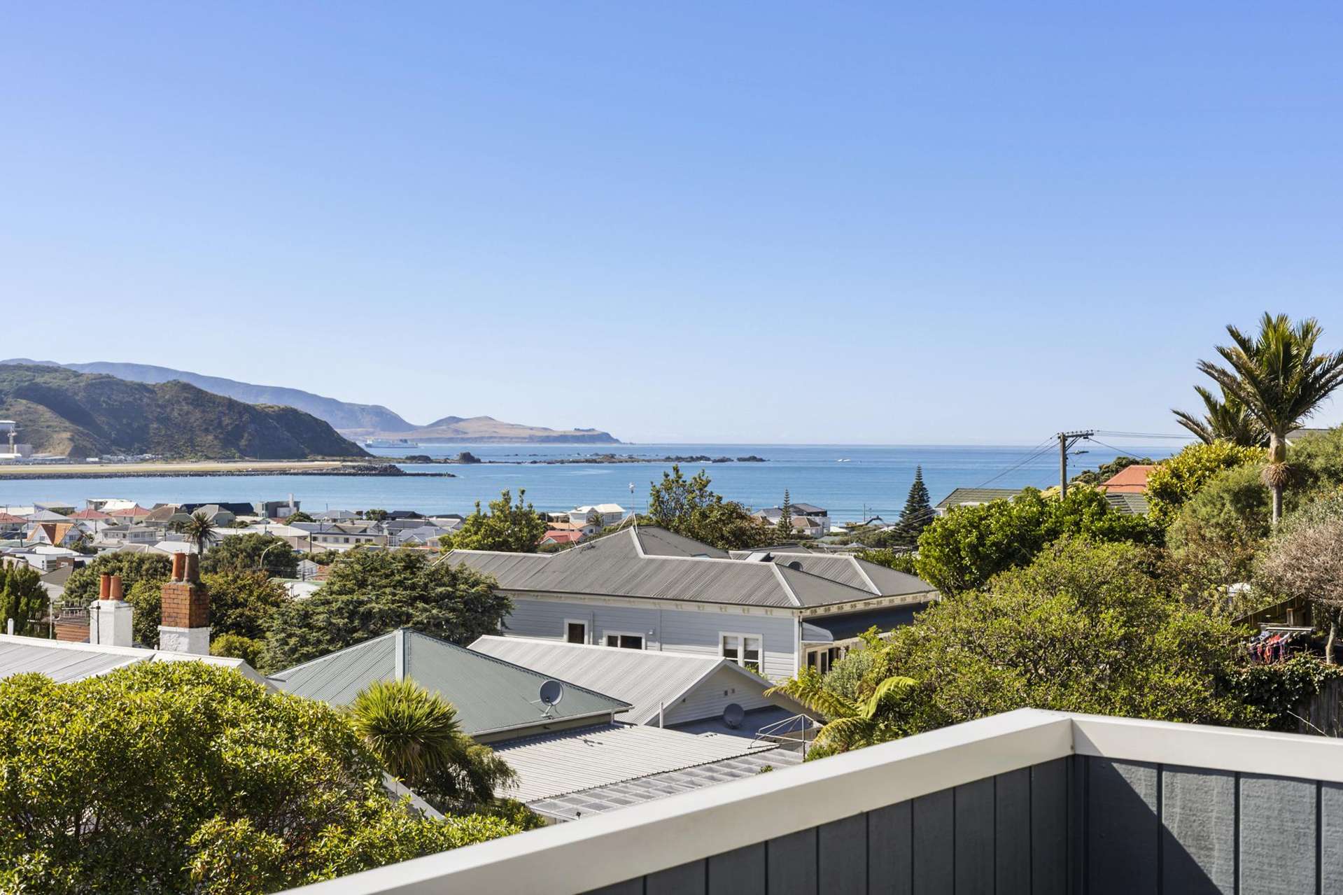 78d Queens Drive Lyall Bay_0