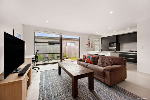 9 Onekura Street Red Beach_2