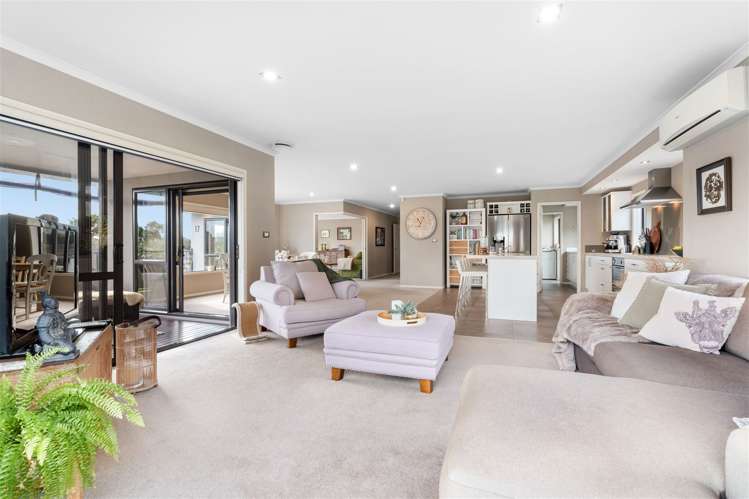 17 Gavinike Place Waimauku_8