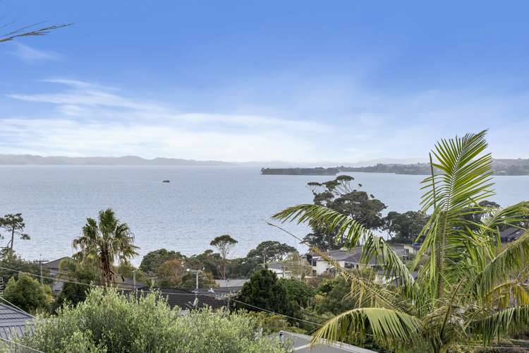 1/7 Colmar Road Mellons Bay_29