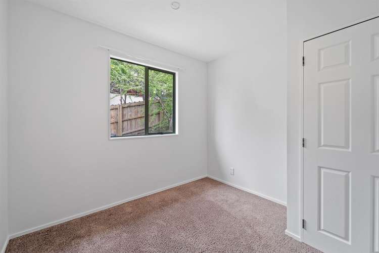 20 Caversham Drive Torbay_13