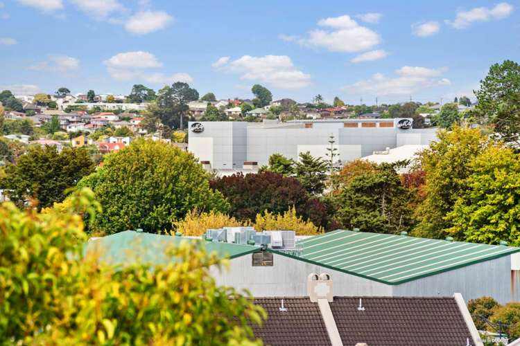 27 Miriam Corban Heights Henderson_13