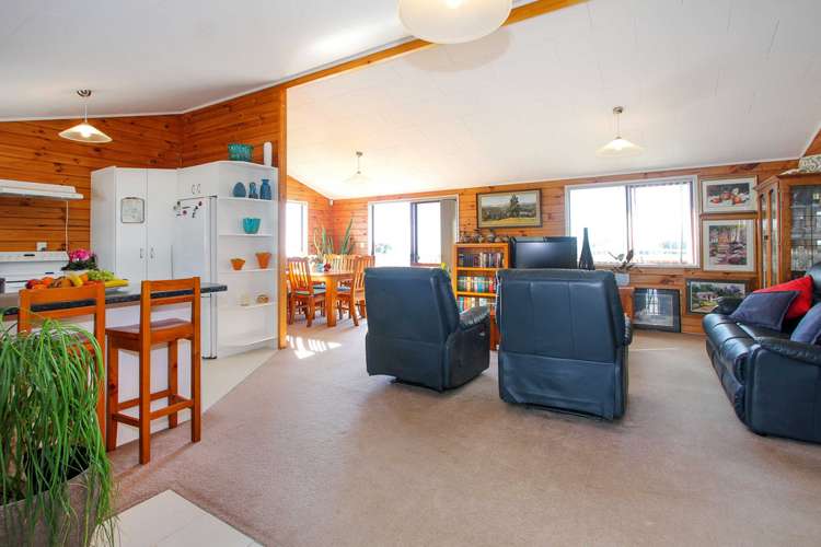 16a Brightside Road Stanmore Bay_24