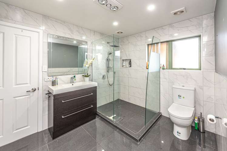 16 Waharua Place Tawhero_14