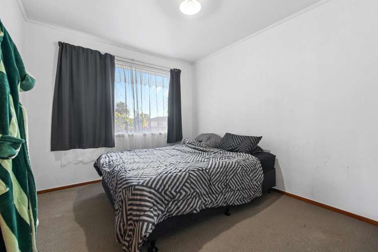 64 Sunlands Drive Manurewa_24