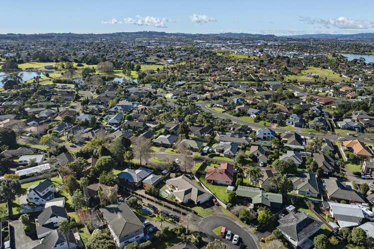 9 Prestwick Place Wattle Downs_17