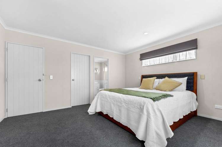 33 Malahide Drive Flat Bush_17