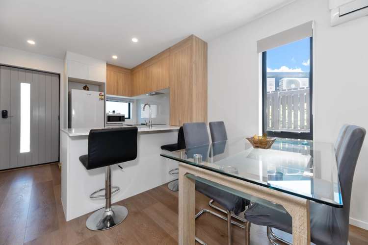 2 Selo Street Glen Eden_18