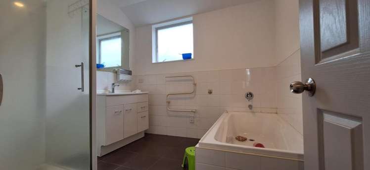 3A Pittville Place 11401_11