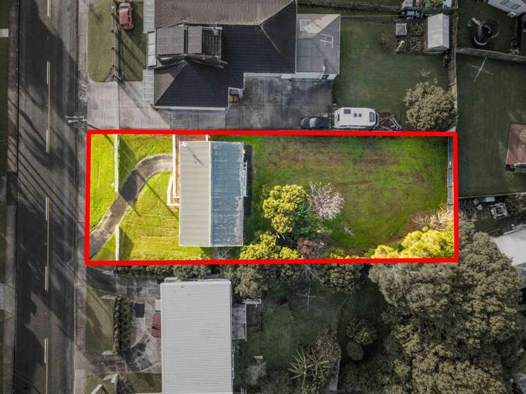 195 Vipond Road_1
