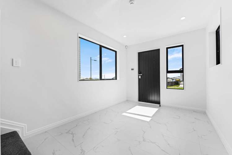 7 Puhakehake Place Flat Bush_6