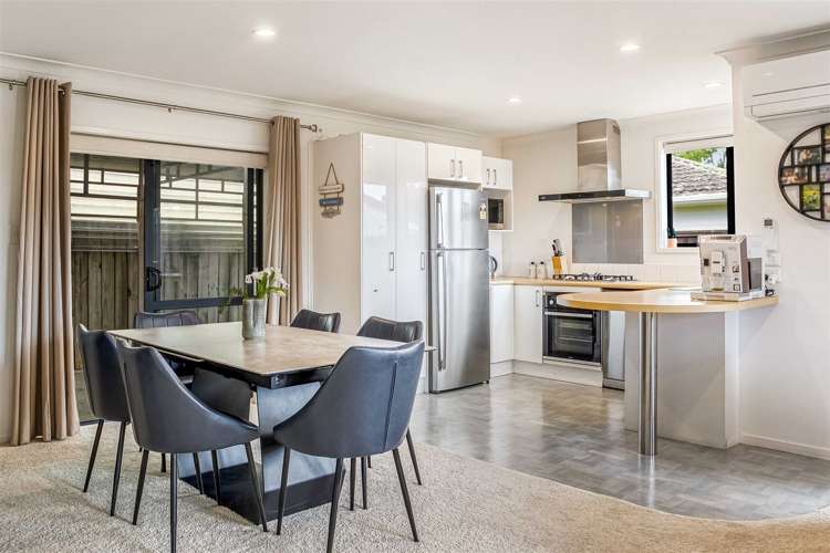 8 Clover Drive Henderson_8