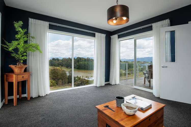 5 Ridgetop Rise Fairhall_8