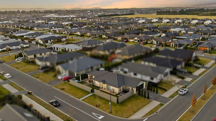 13 Northmoor Boulevard Rolleston_34