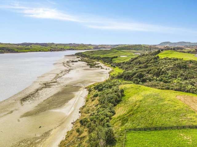 The living's easy... and oh so fine!